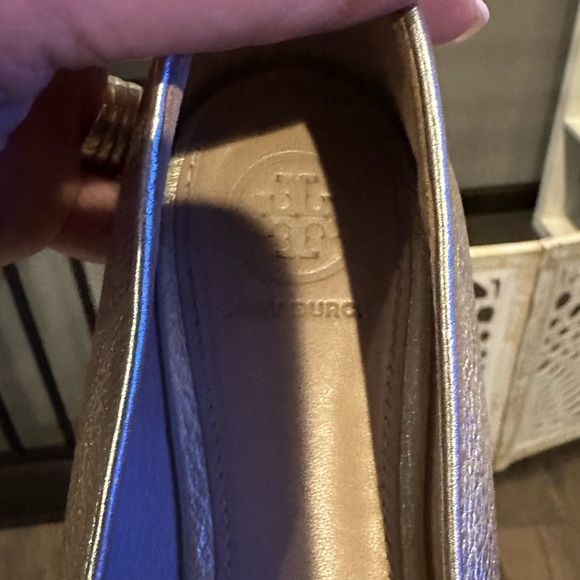 Gorgeous Tory Burch gold metallic tumbled leather Claire ballet flats SZ 7 1/2" - Picture 7 of 7